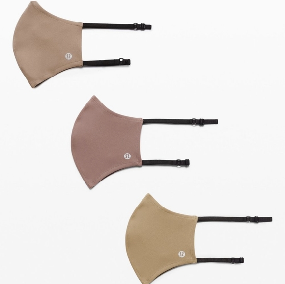 lululemon athletica Accessories - Lululemon Double Strap Mask in Soft Sand